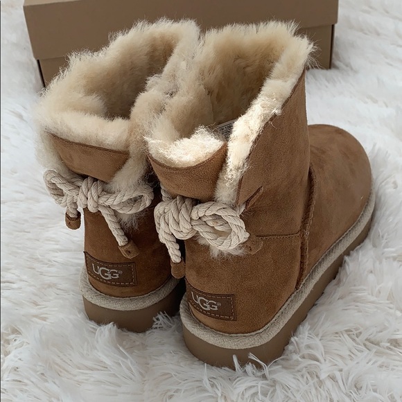UGG Selene genuine shearling Boots ( women’s ) - Picture 2 of 8